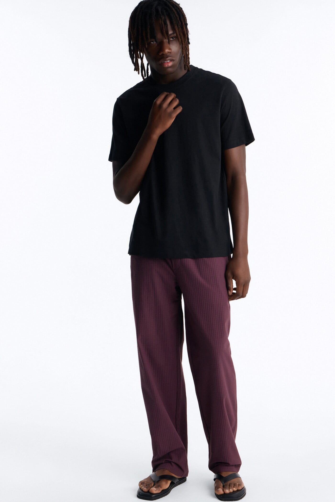 Terrance Textured Relaxed Pant - Wine alternate