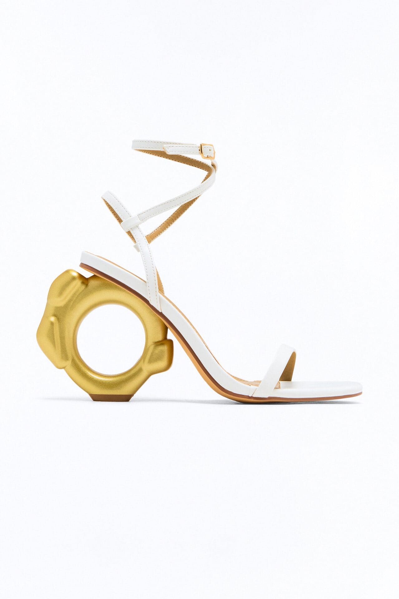 Brecan Novelty Heels - White