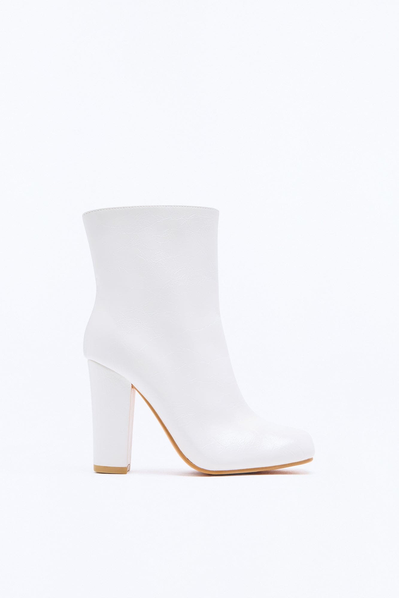 Azriel Tabi Booties - Ivory