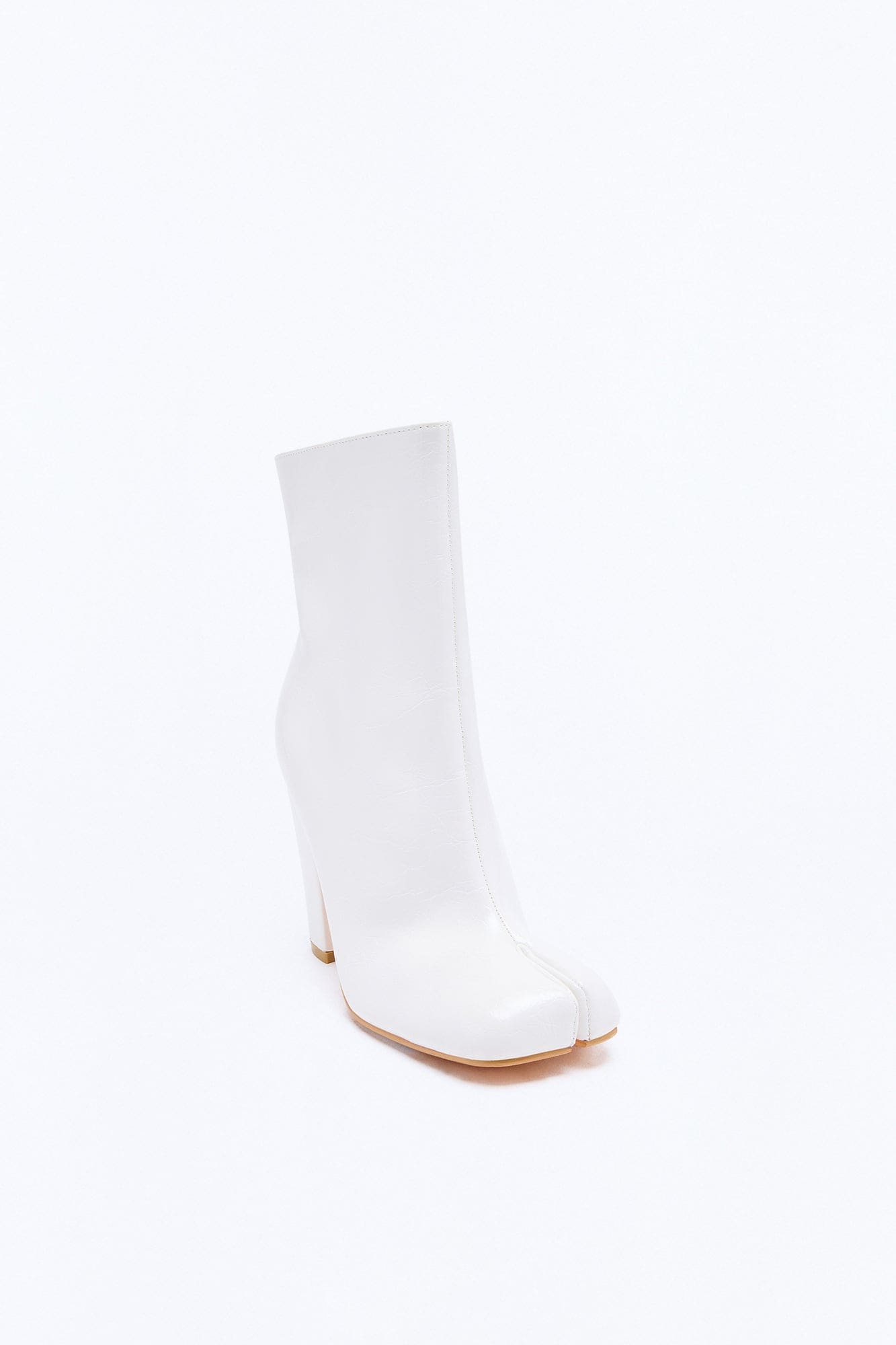 Azriel Tabi Booties - Ivory alternate