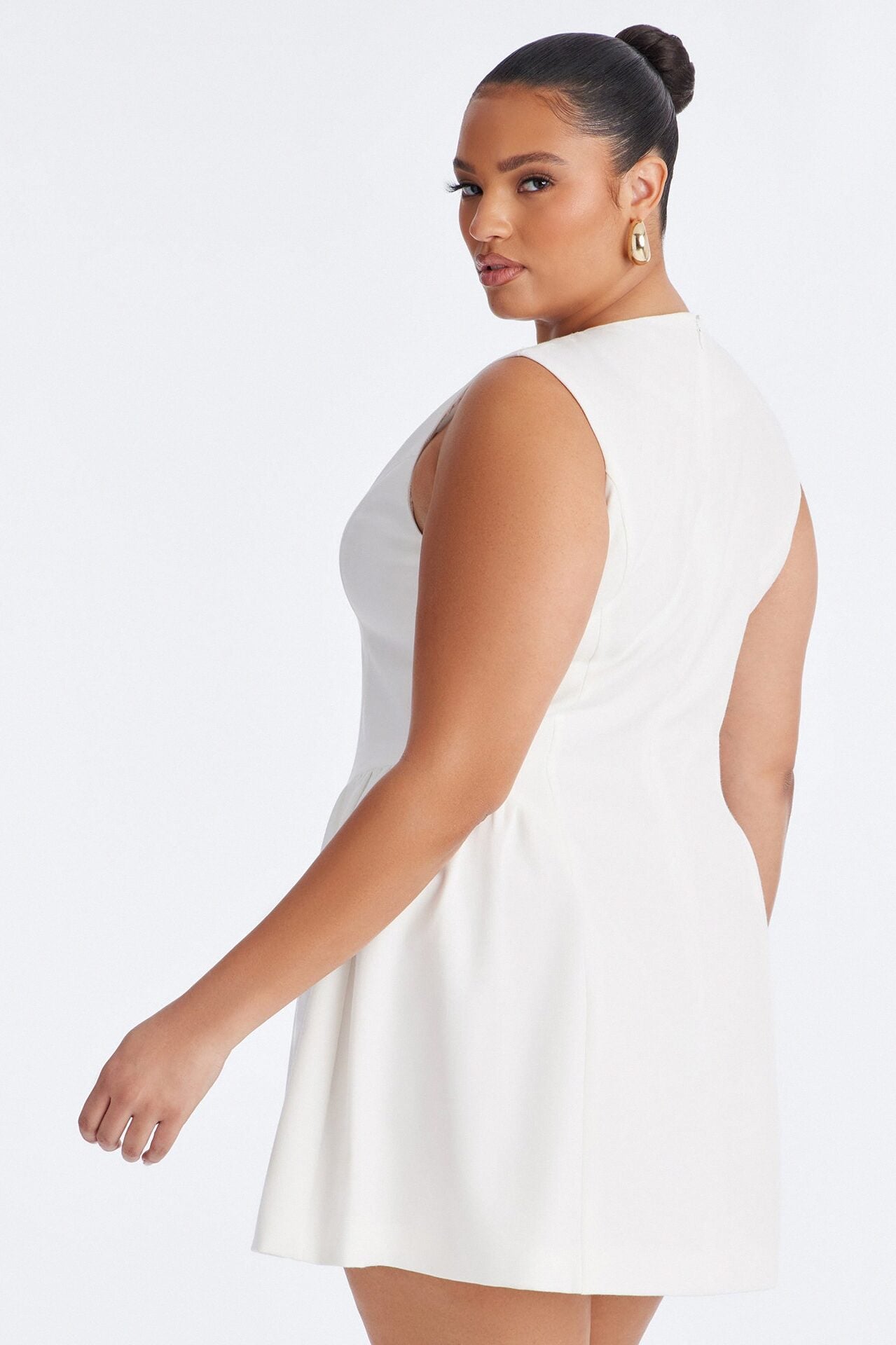 Elsie Sleeveless Button Up Mini Dress - White image 7