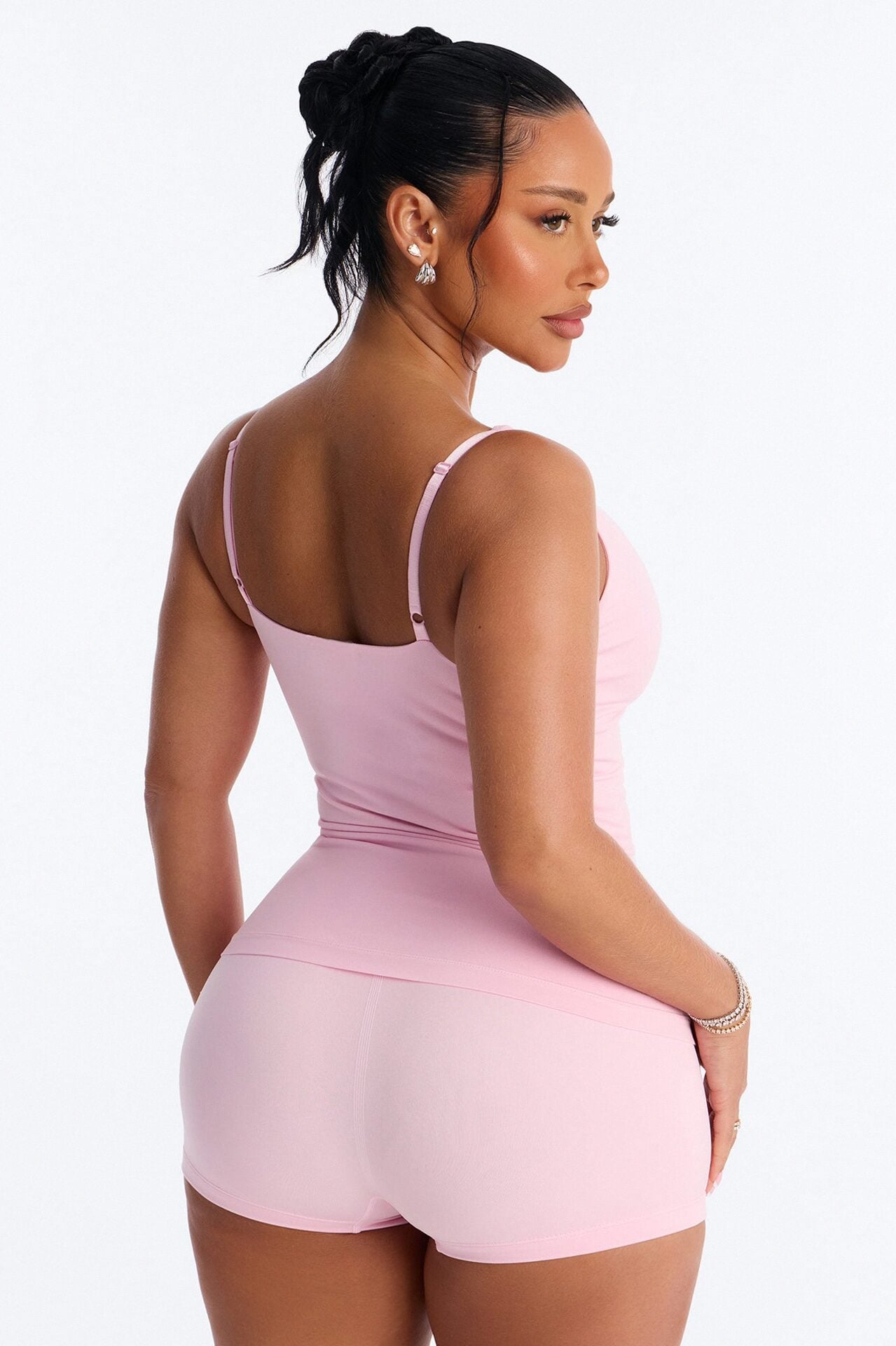 Seamless Smooth Double Lined Scoop Neck Cami Top - Light Pink image 4