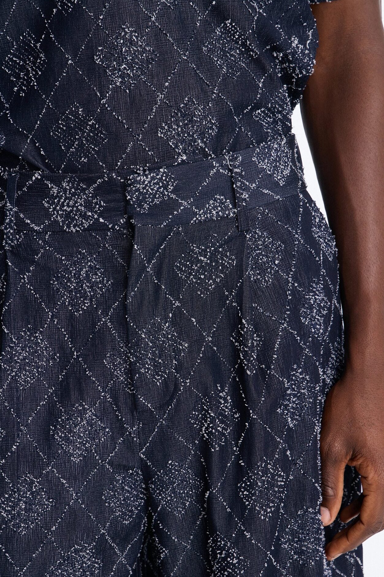Baggy Diamond Frayed Jacquard Long Short - Navy image 3
