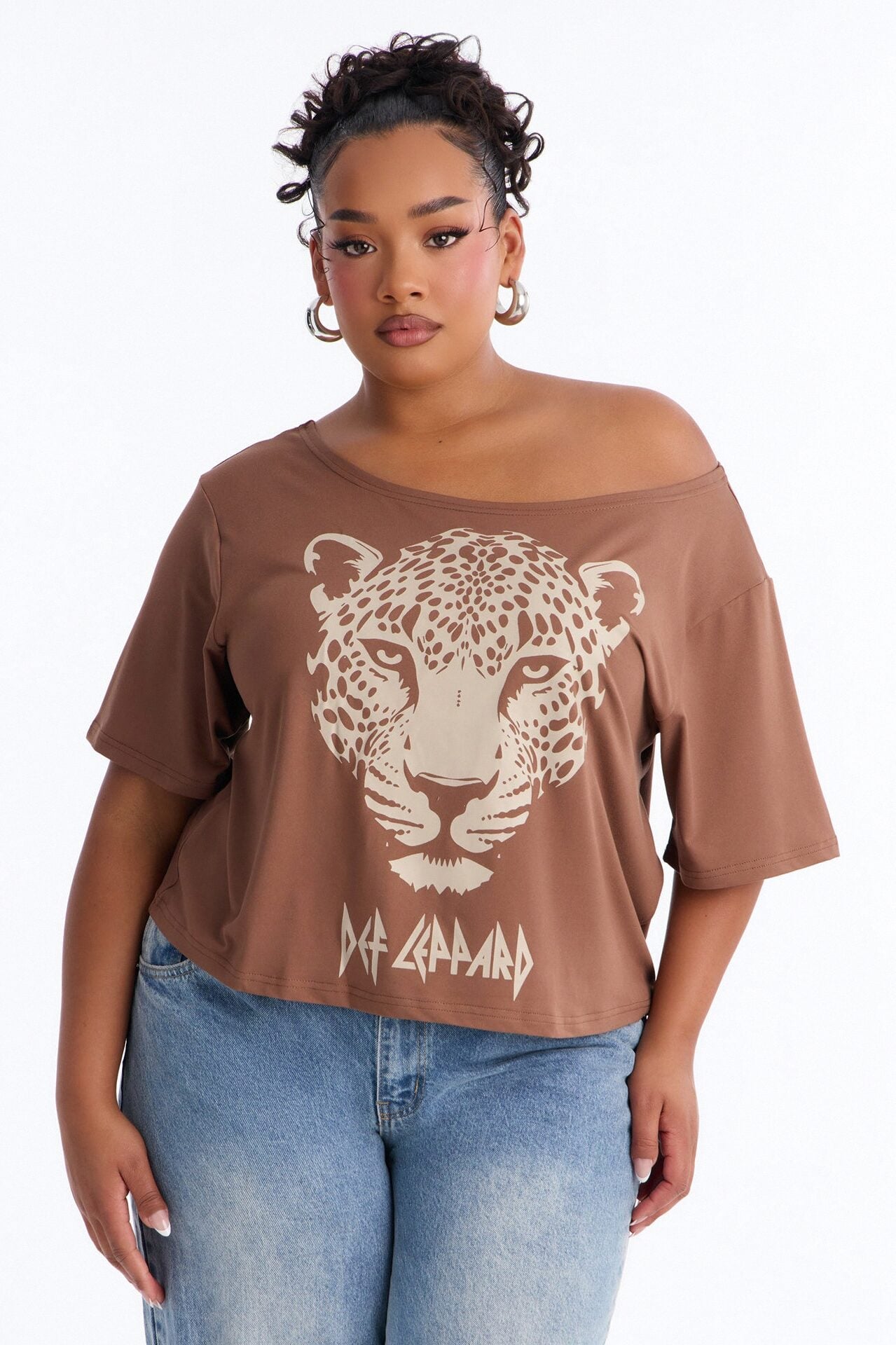 Def Leppard Lounge Off Shoulder Tee - Brown image 5