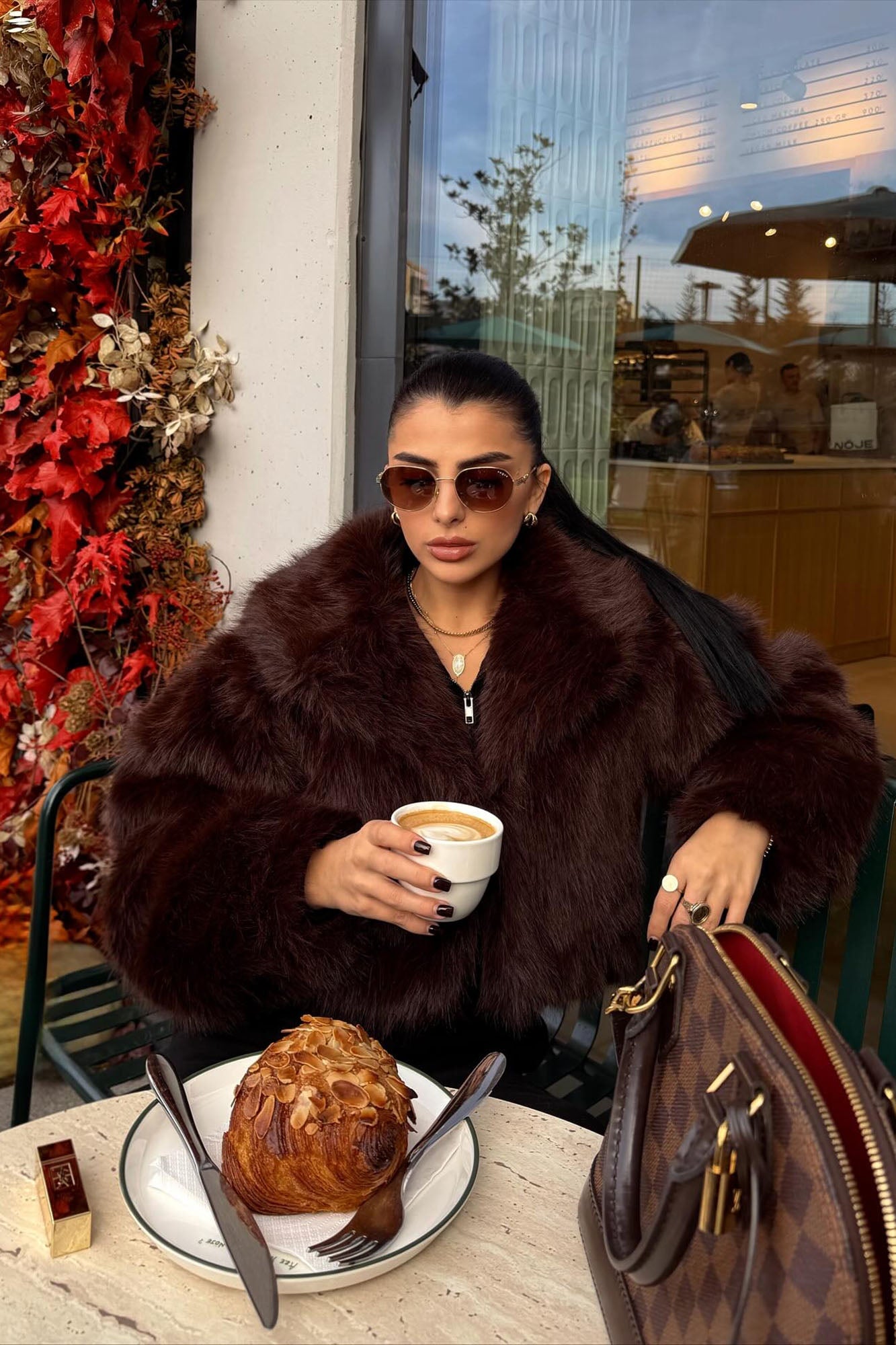 That's Luxe Faux Fur Coat - Chocolate image 7