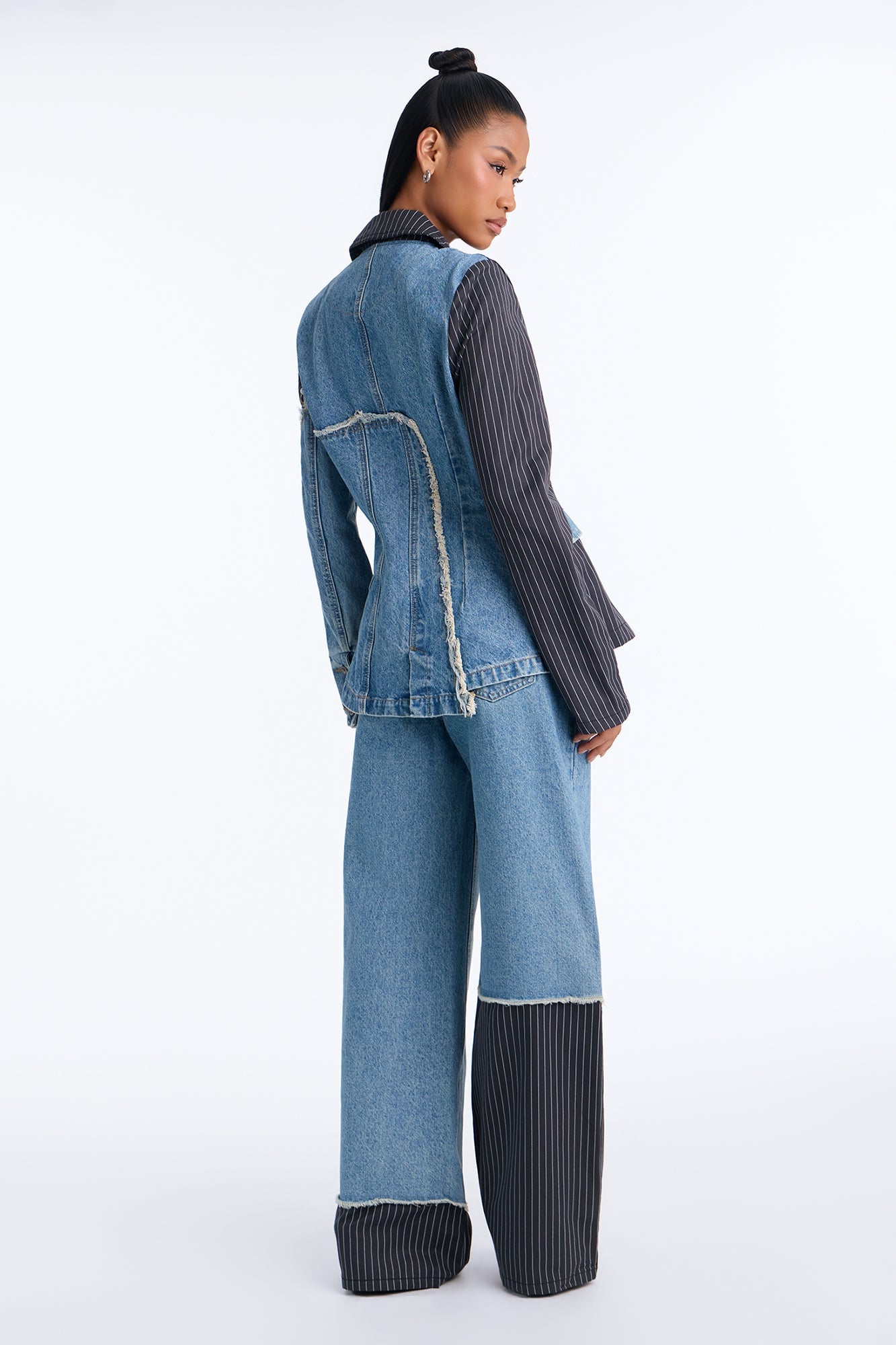 The Alibi Deconstructed Pinstripe Wide Leg Jeans - Medium Wash image 4