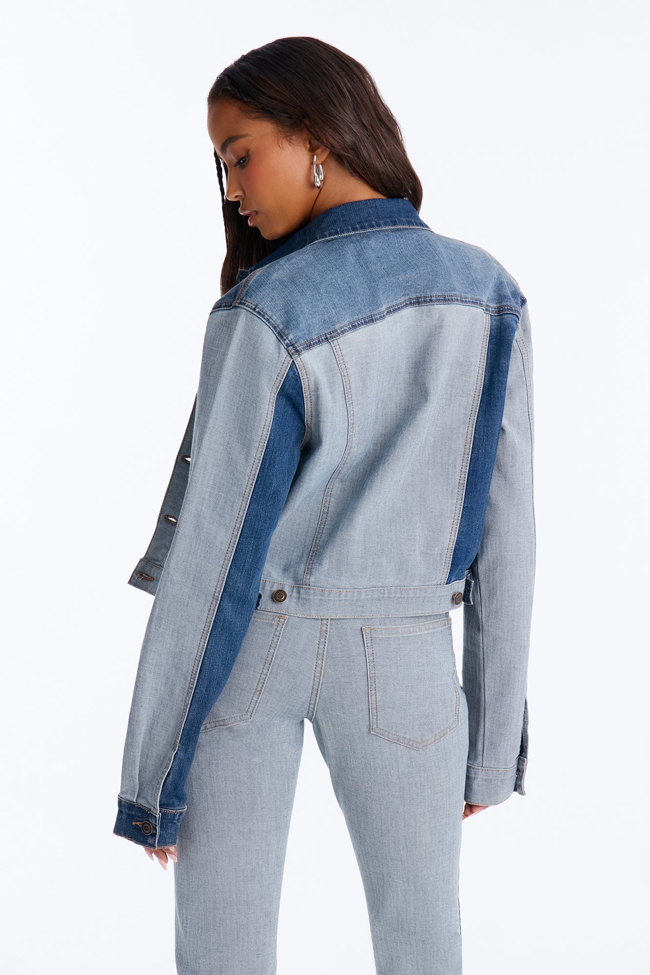 San Marcos Two Tone Stretch Denim Trucker Jacket - Dark Wash image 8