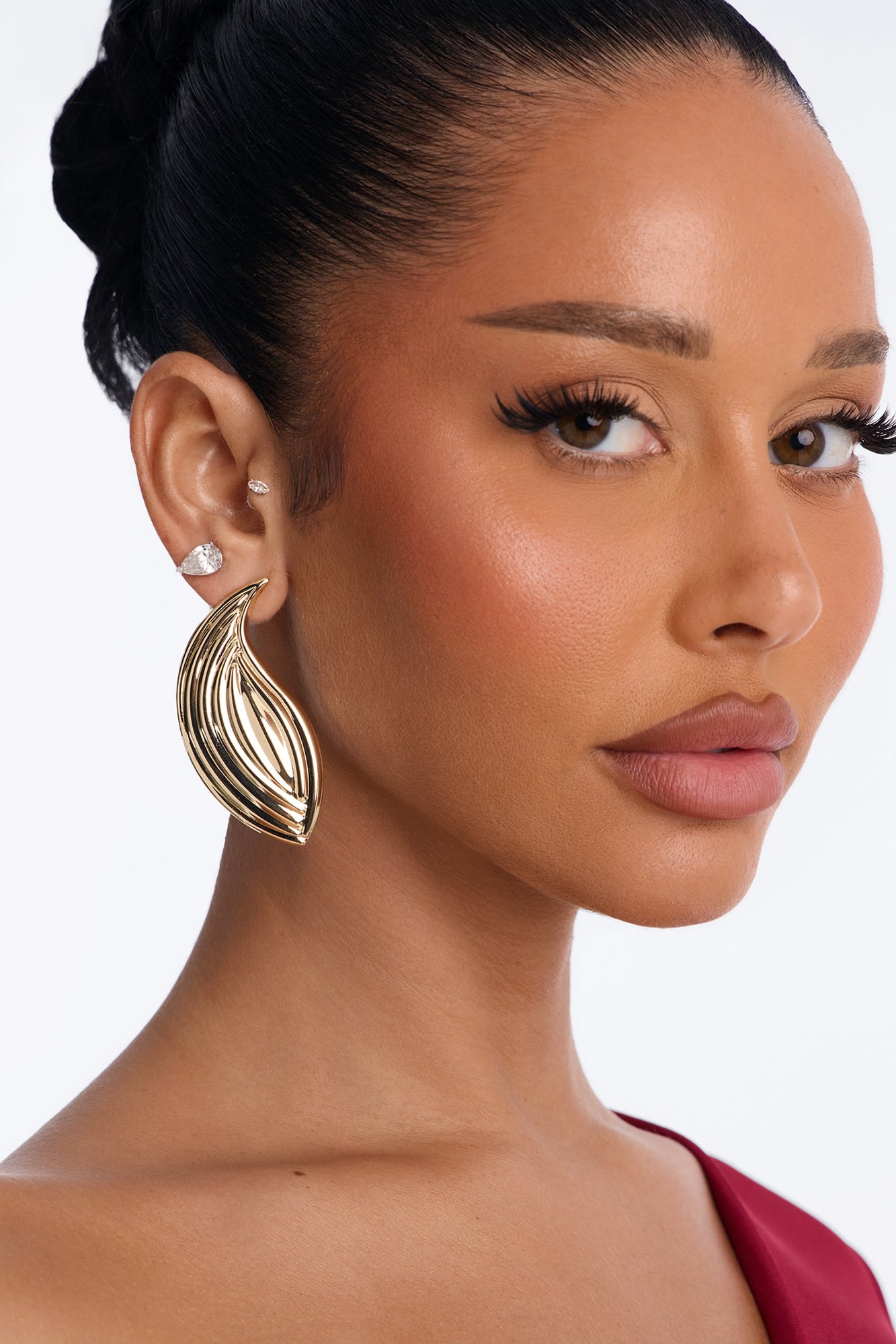 Make Me Feel Drop Earrings - Gold image 1