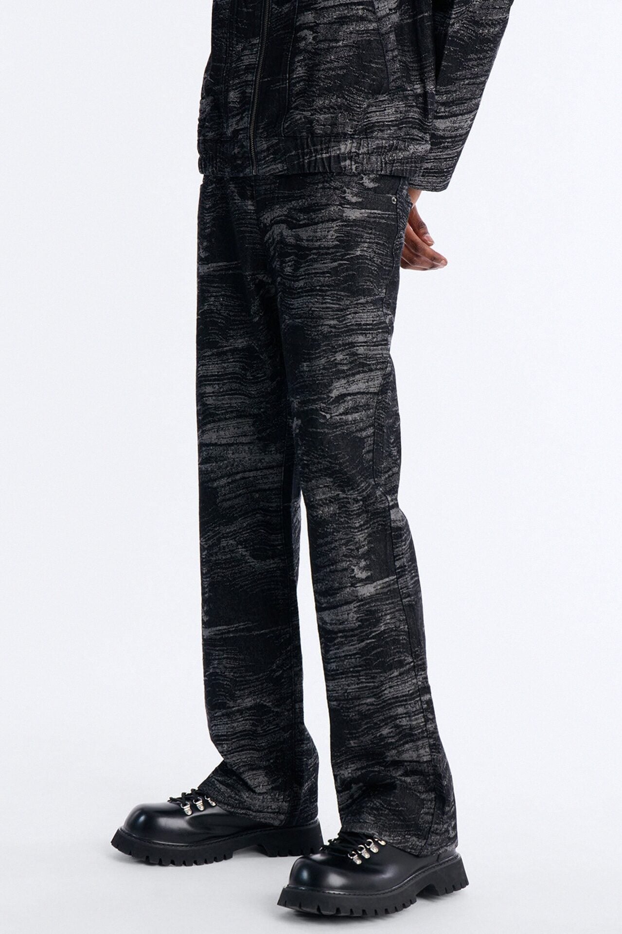 Straight Flare Jacquard Waves Jean - Black Wash image 1