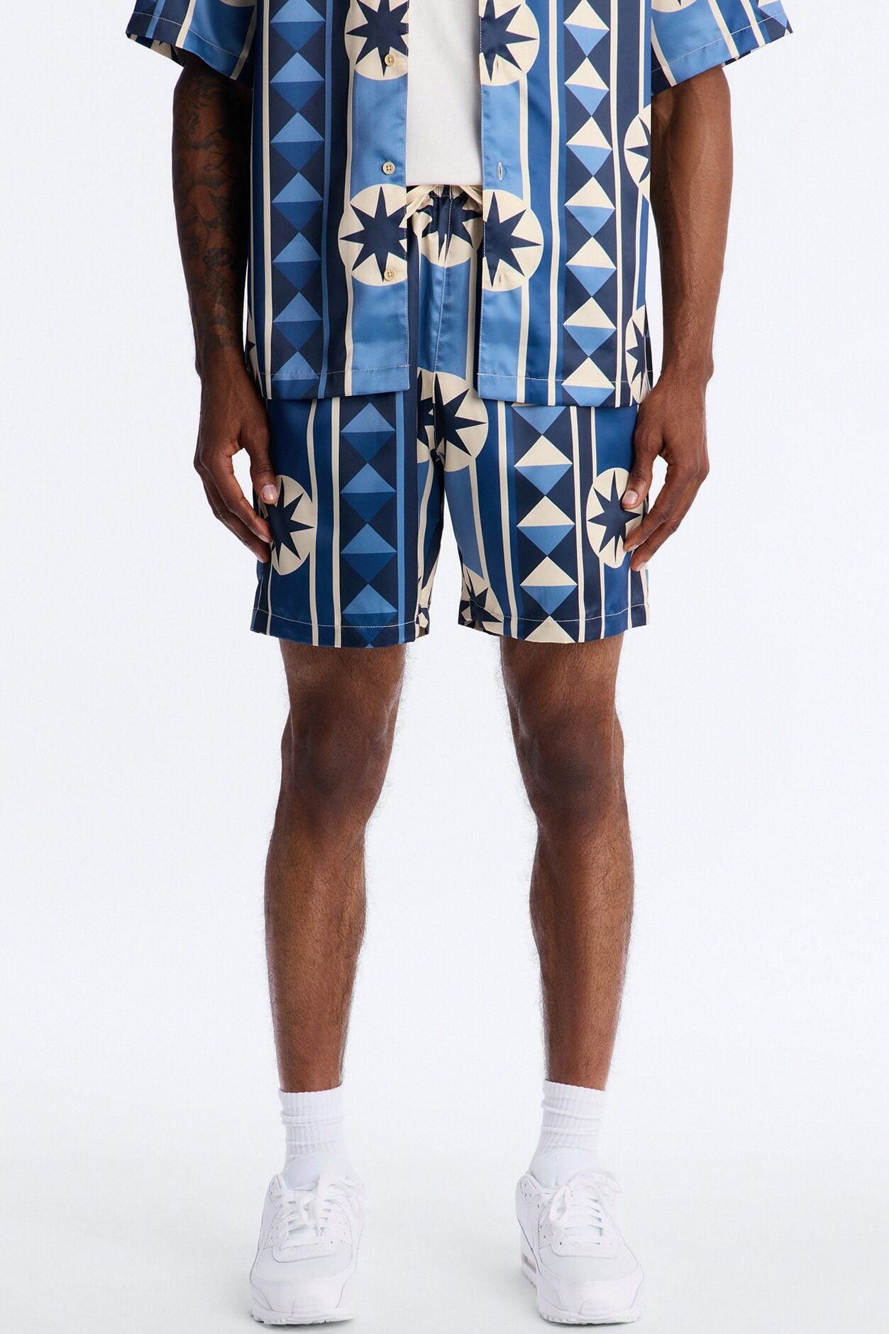 Toscana Geo Relaxed Short - Blue image 1