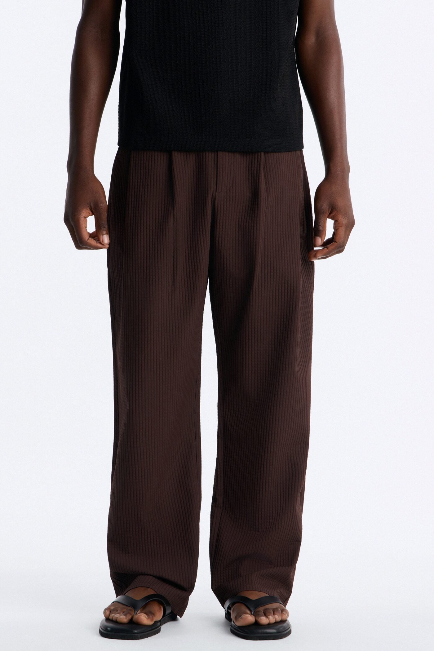Baggy Lightweight Textured Esplanade Trouser - Dark Brown image 1