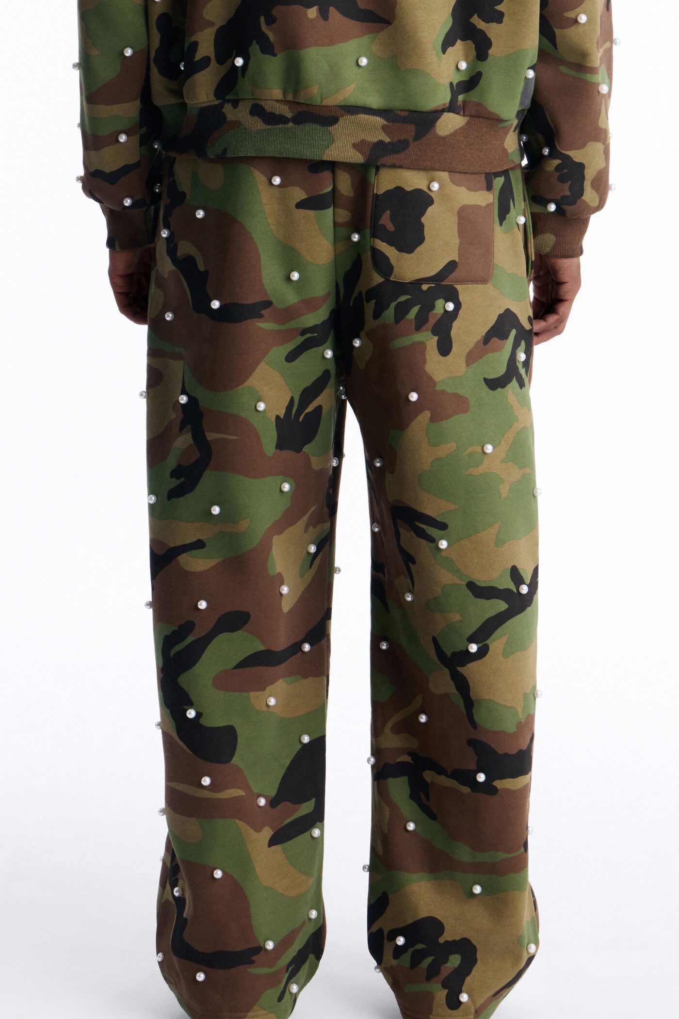 Baggy Vanguard Pearl Embellished Camo Sweatpants - Camouflage