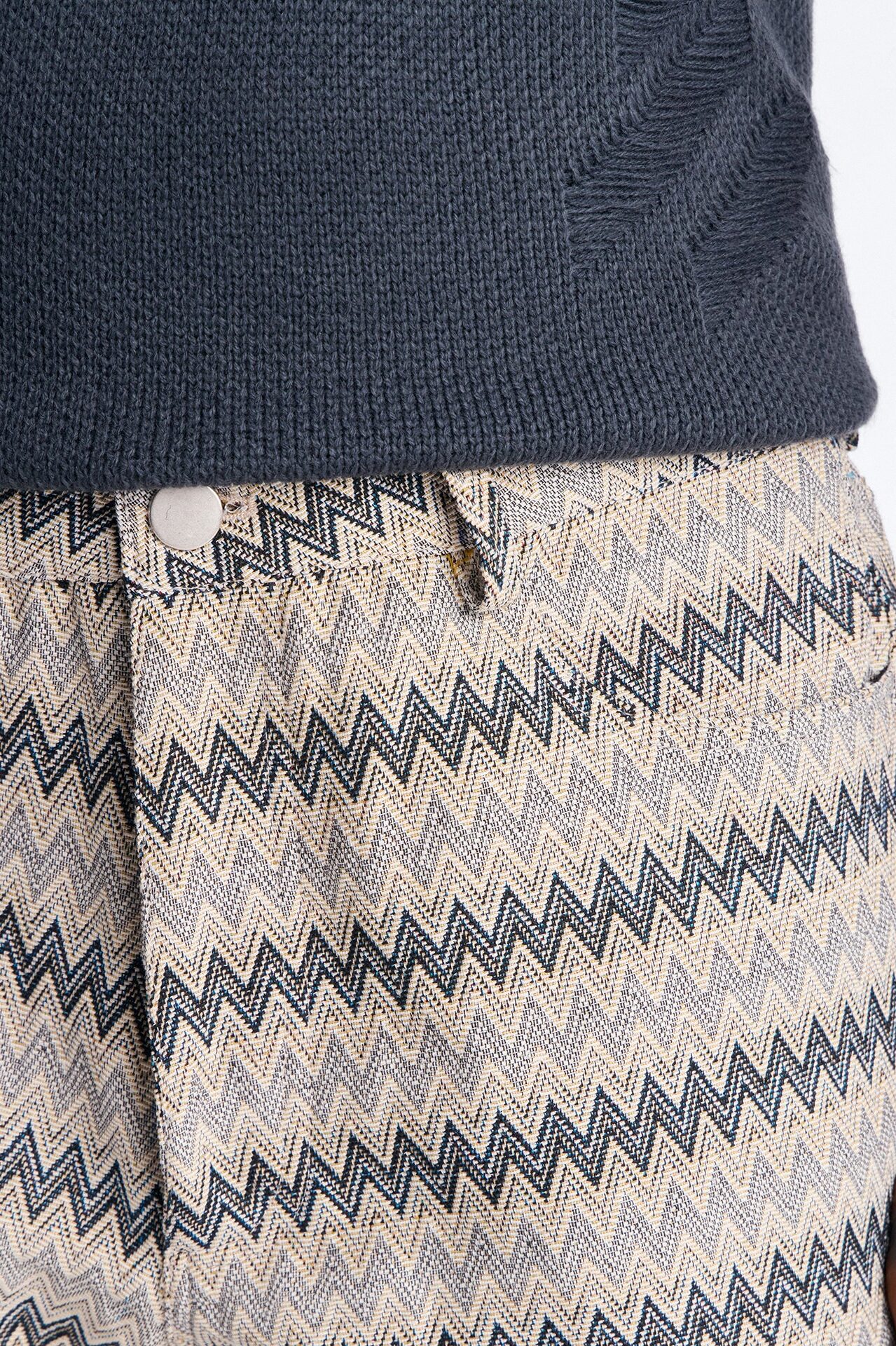 Relaxed Chevron City Textured Short - Cream
