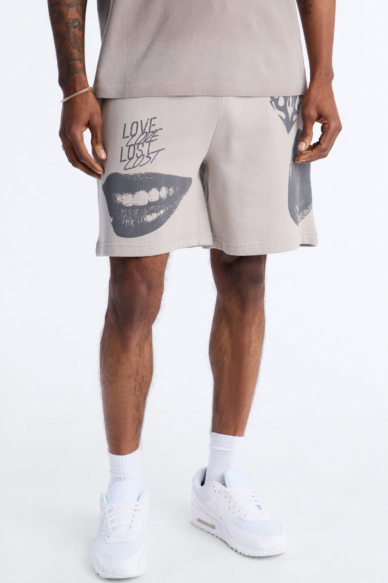 Love Lost Sweatshorts - Grey