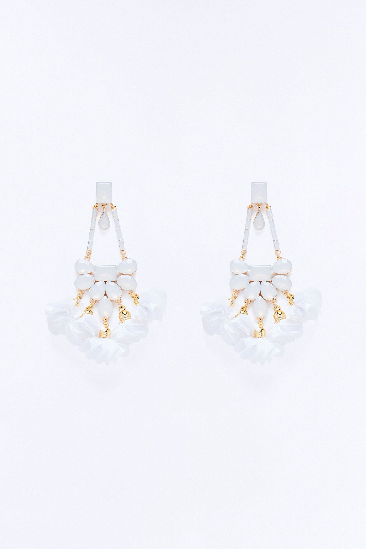 Evelyn Jeweled Drop Earrings - White/Gold