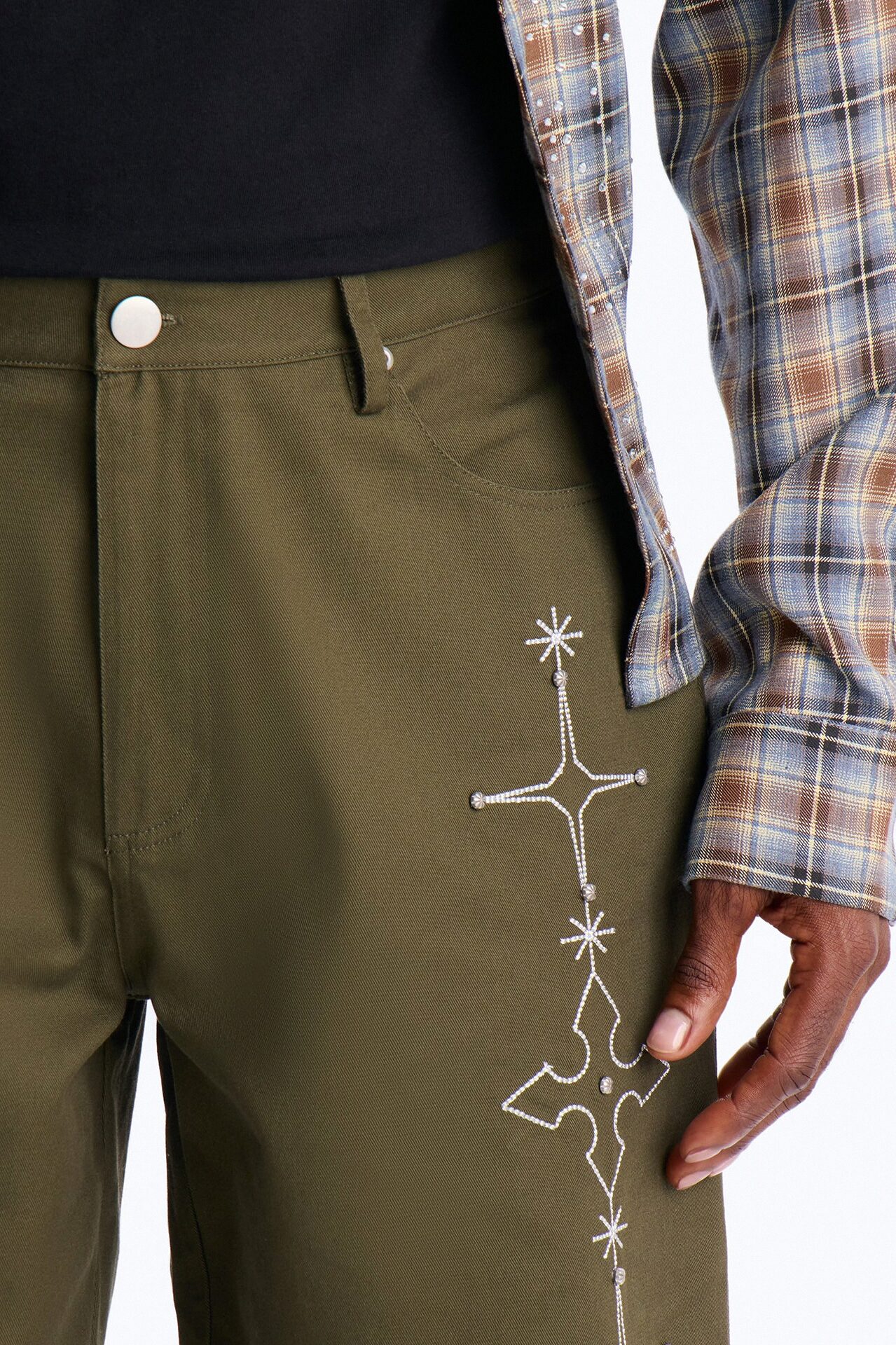 Relaxed Vatican City Stitched Embellished Short - Olive