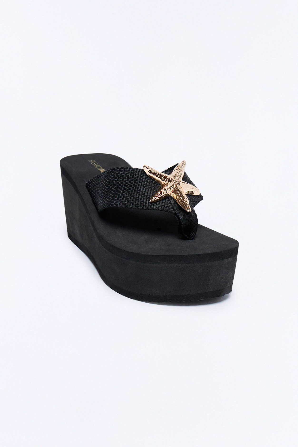 Feel The Heat Thong Wedges - Black