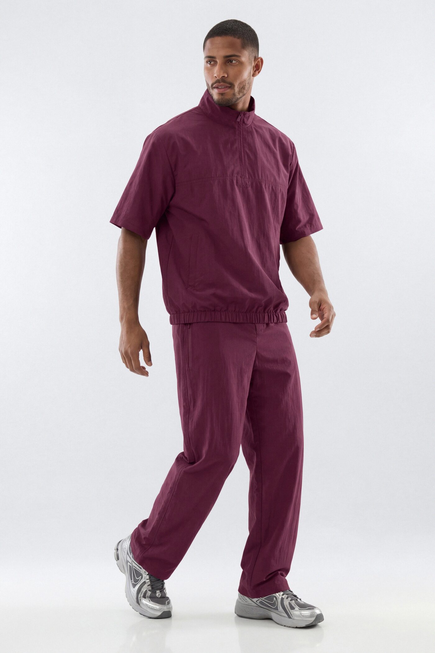 CoreNylon Short Sleeve Quarter Zip Jacket Top - Merlot