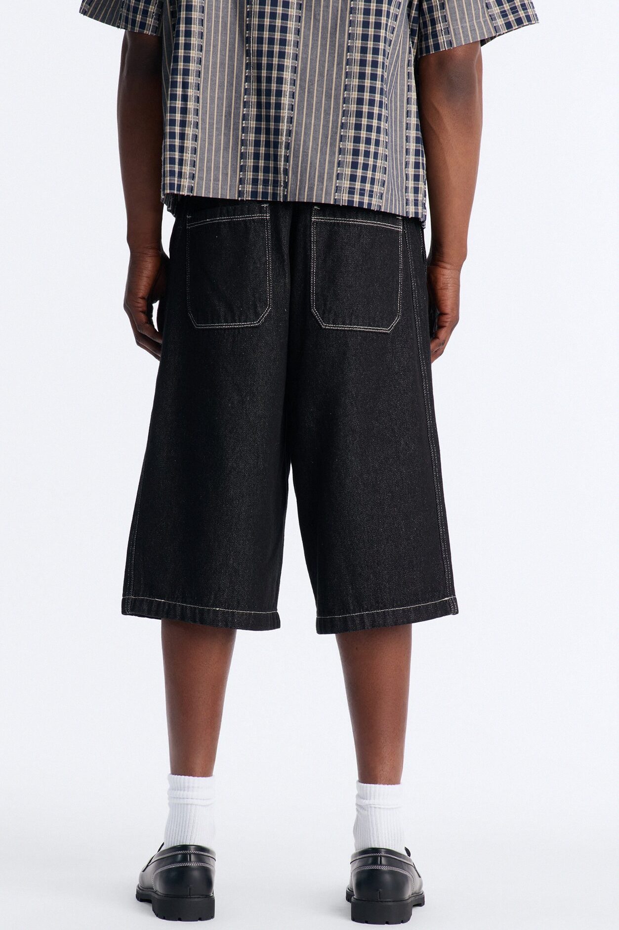 Classic Cuff Baggy Denim Short - Black Wash