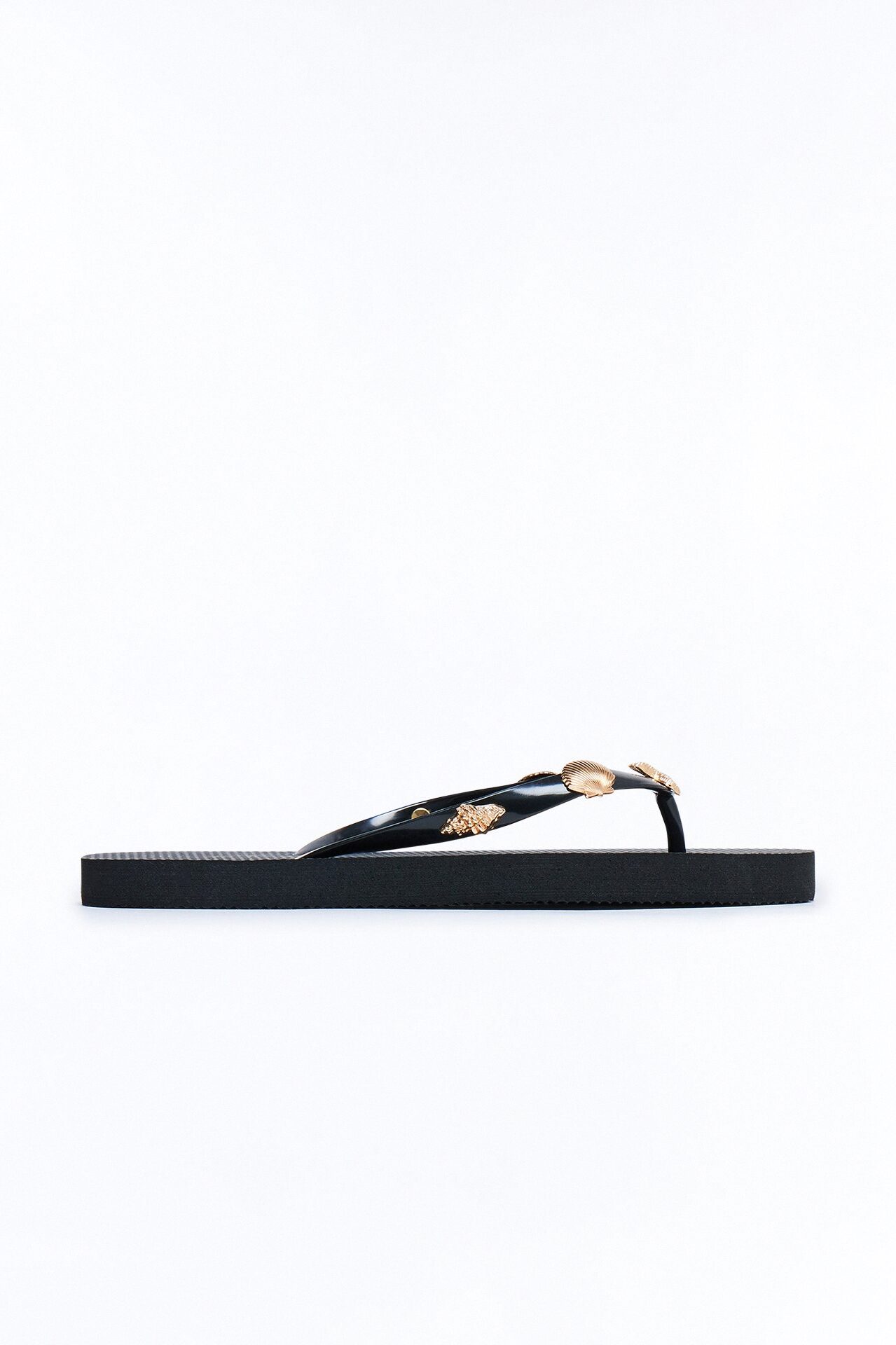 Beachy Hardware Flip Flops - Black