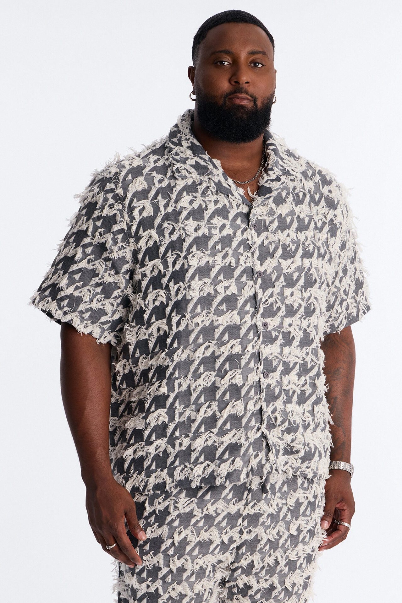 Relaxed Houndstooth Nomad Cuban Collar Button Up Shirt - Grey