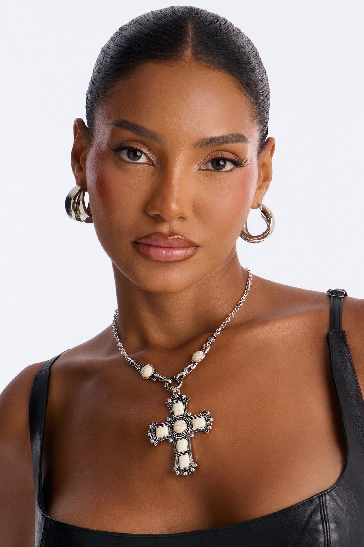 Desert Royalty Necklace - White/Silver