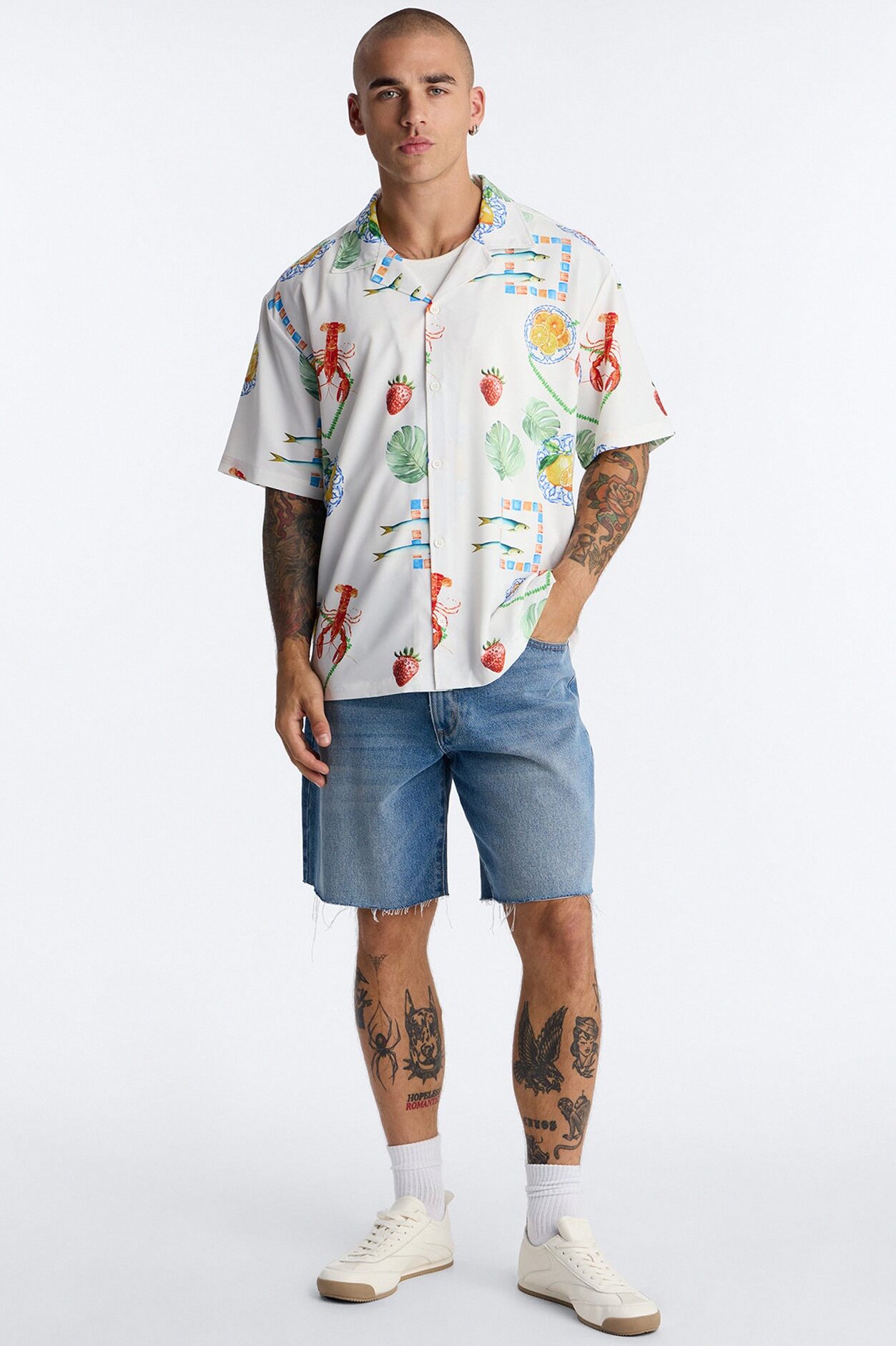 Relaxed Solaire Peel Cuban Collar Button Up Shirt - White/combo