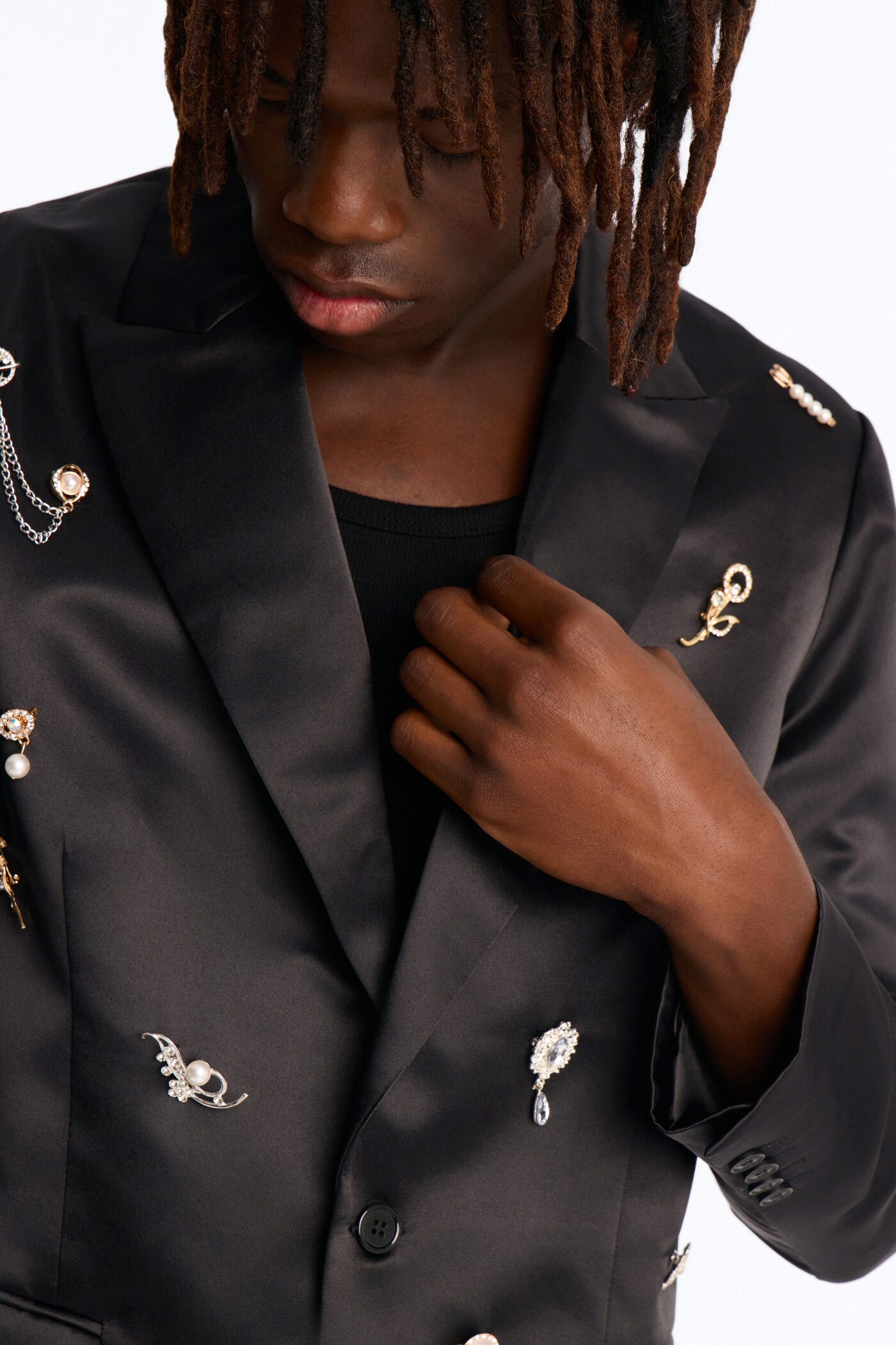 Regal All Over Brooch Single Breasted Blazer - Black